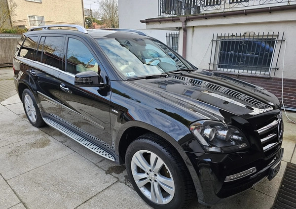 Mercedes-Benz GL cena 132000 przebieg: 124500, rok produkcji 2012 z Kałuszyn małe 562